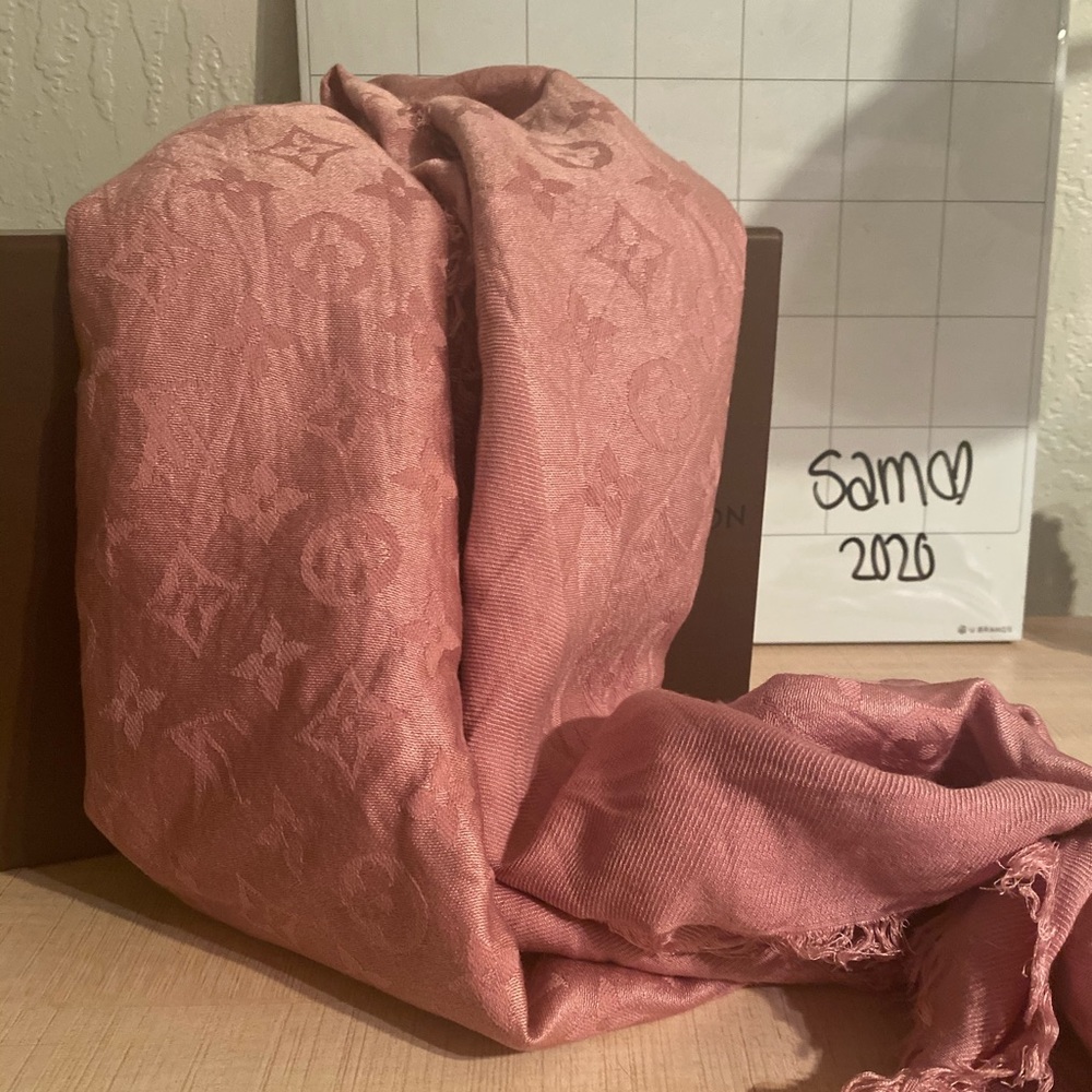 Louis Vuitton Shawl